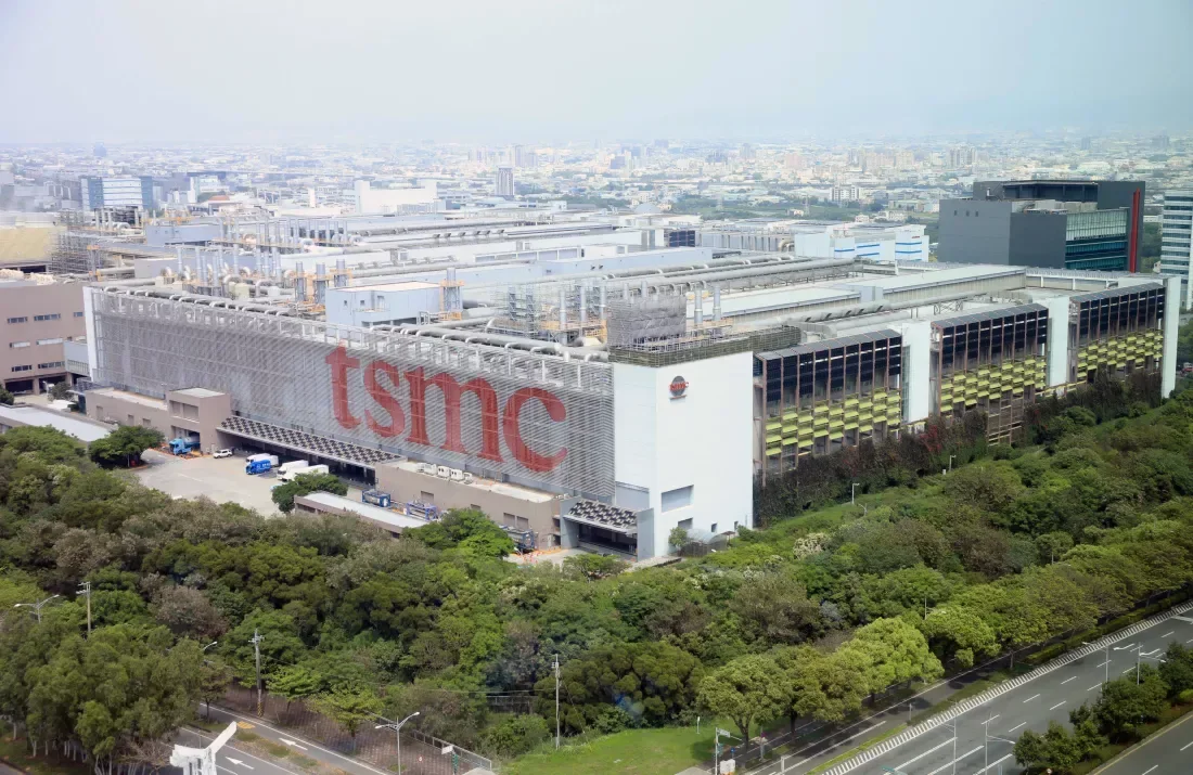 Çin gazetesi, ABD'nin TSMC'yi Arizona fabrikalarını inşa etmesi için "kandırdığını" ve "Tayvan'ımızdan" teknoloji çaldığını iddia ediyor