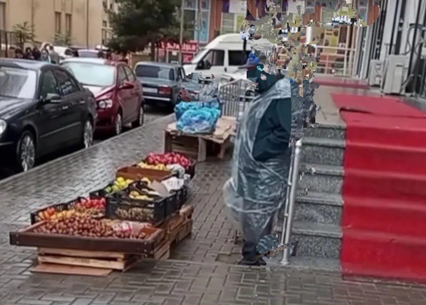 Köşede Kıyıda Alın Terini Satmaya Çalışanları Unutmayın: Bir Alışveriş, Bir Hayat Değiştirir
