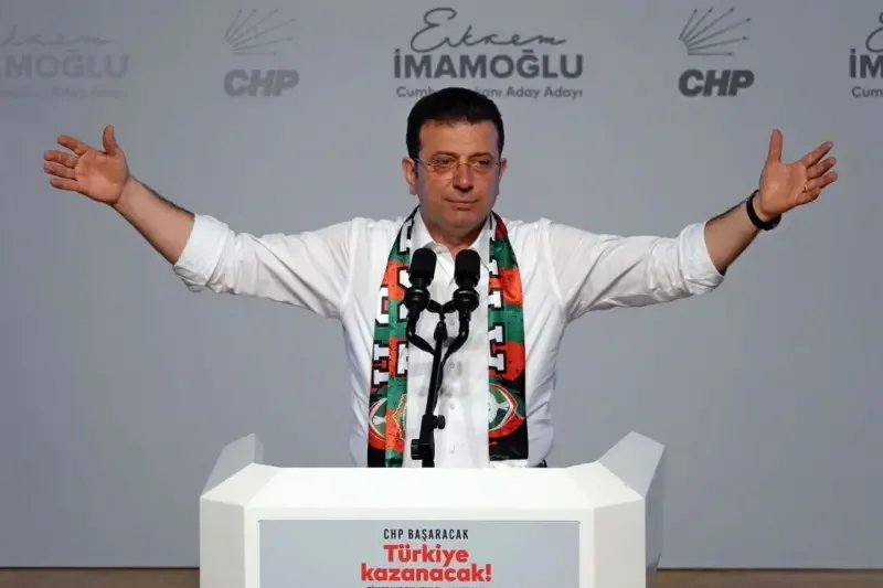 Ekrem İmamoğlu'nun Üniversite Diploması İptal Edildi, Siyasi Yankıları Sürüyor