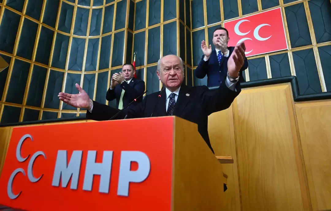 Bahçeli'den İmamoğlu Protestoları ve CHP'nin Sokak Çağrılarına Sert Uyarı: "15 Temmuz Gibi Çatışma Nasıl Önlenecek?"