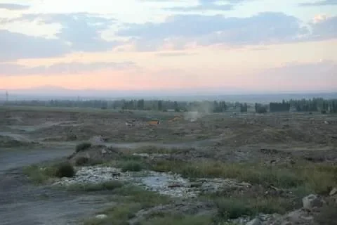 Yol çalışması sırasında iş makinası doğal gaz borusunu patlattı