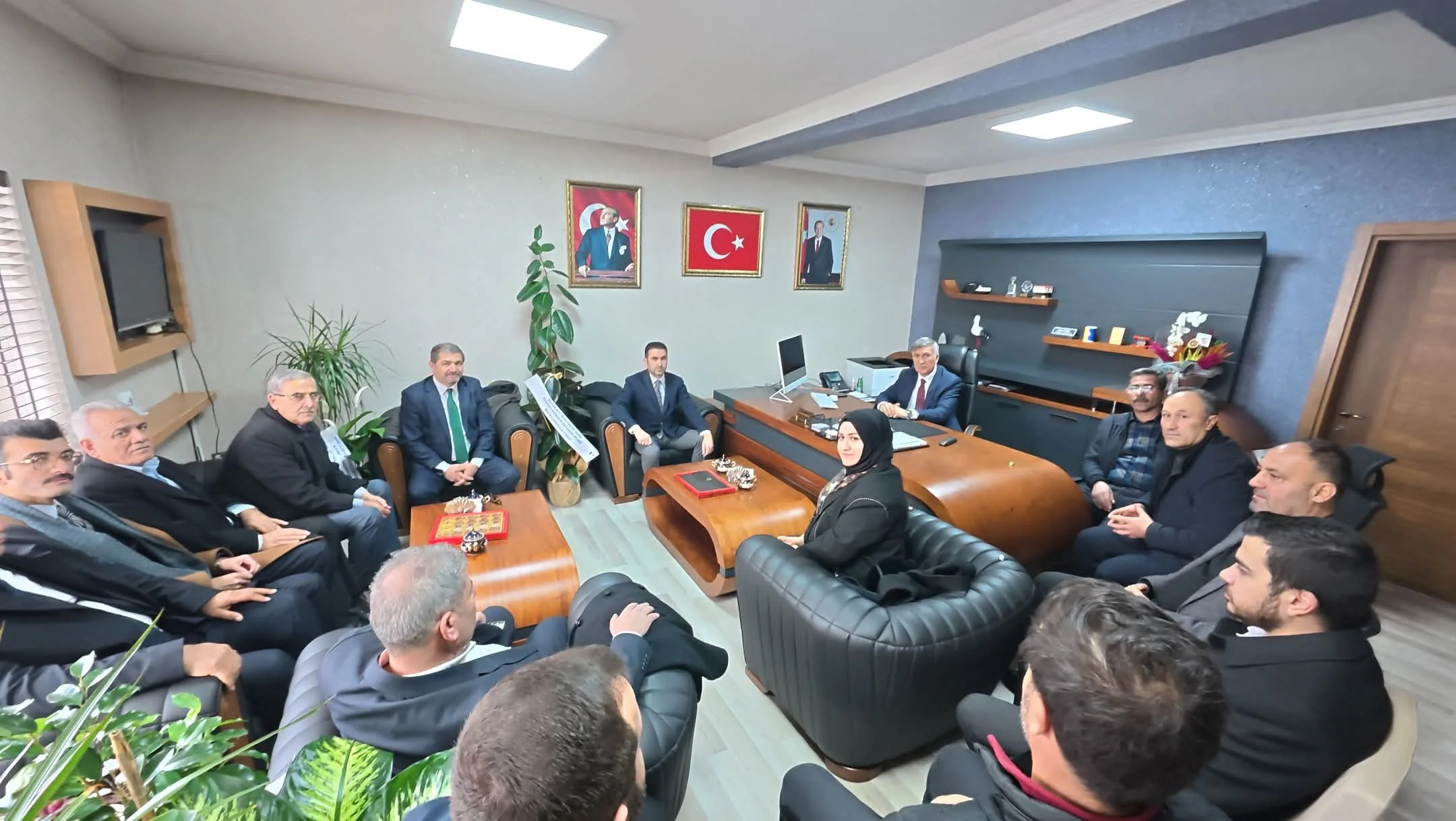 AK Parti Iğdır İl Teşkilatı ve İlçe Başkanlarından Genel Sekreter Ferhat Akkuş’a Hayırlı Olsun Ziyareti