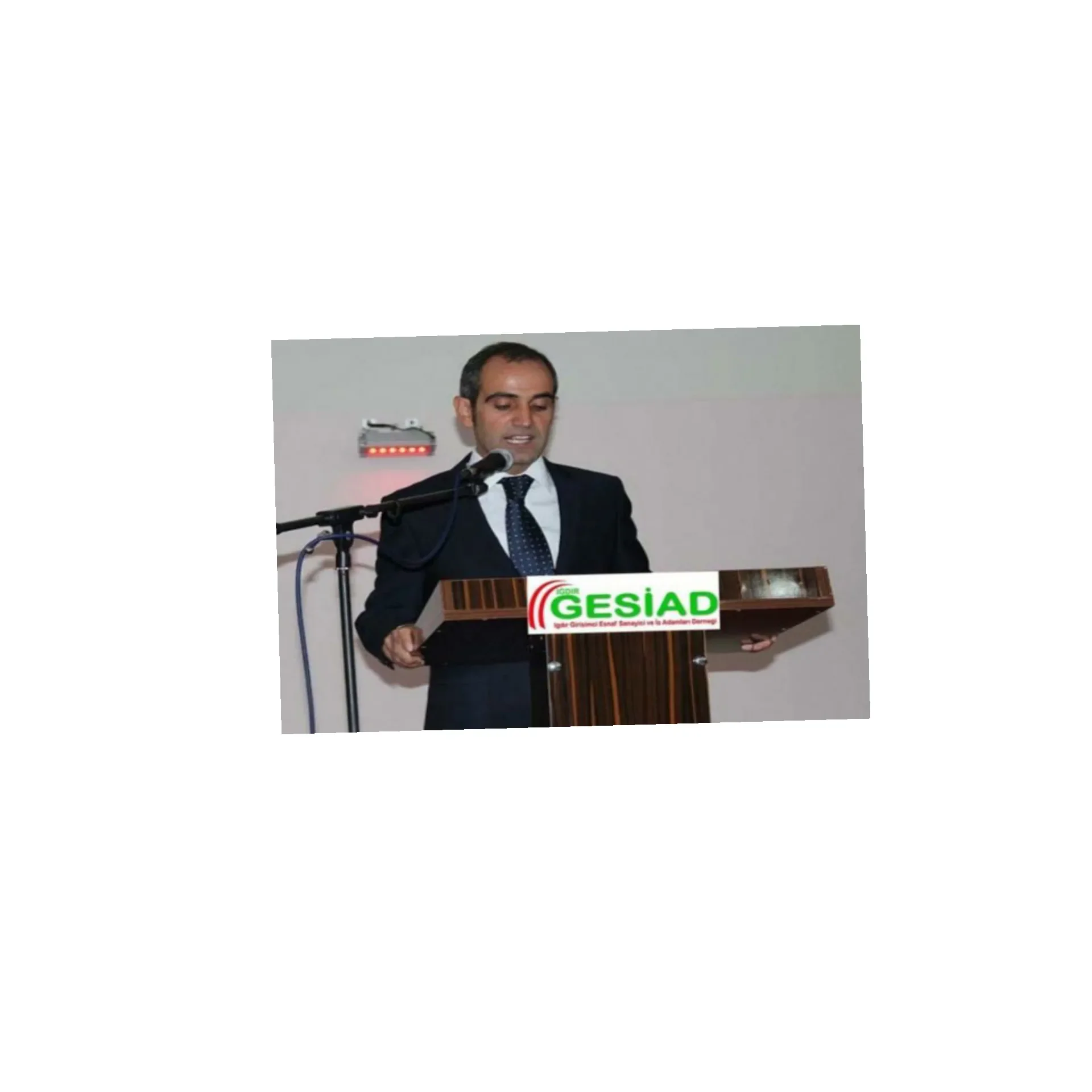 Cumhurbaşkanlığı Kapatılan Iğdır GESİAD'ın Açılmasına Karar Verdi