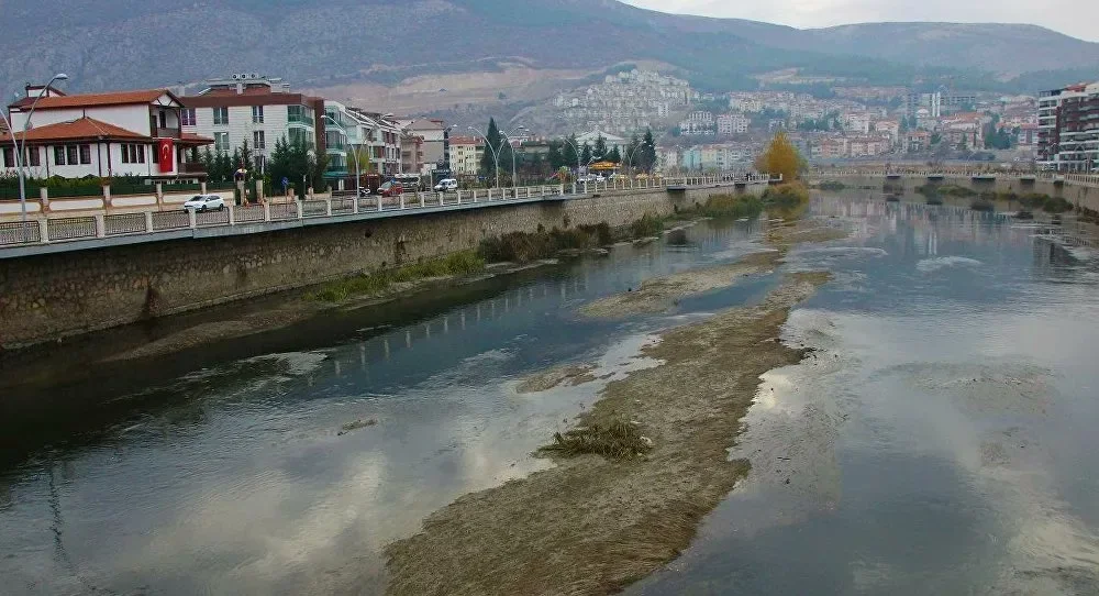 Yeşilırmak Nehri Kurudu