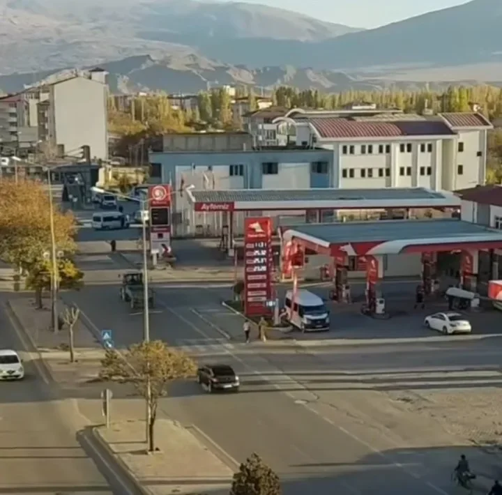 “Iğdır Hasta Bir Şehir!” Iğdır garip bir şehir"