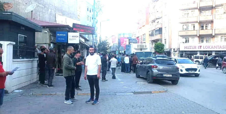 Iğdır’da Şehir Merkezinde Silah Sesleri: Park Halindeki Araç Kurşunların Hedefi Oldu