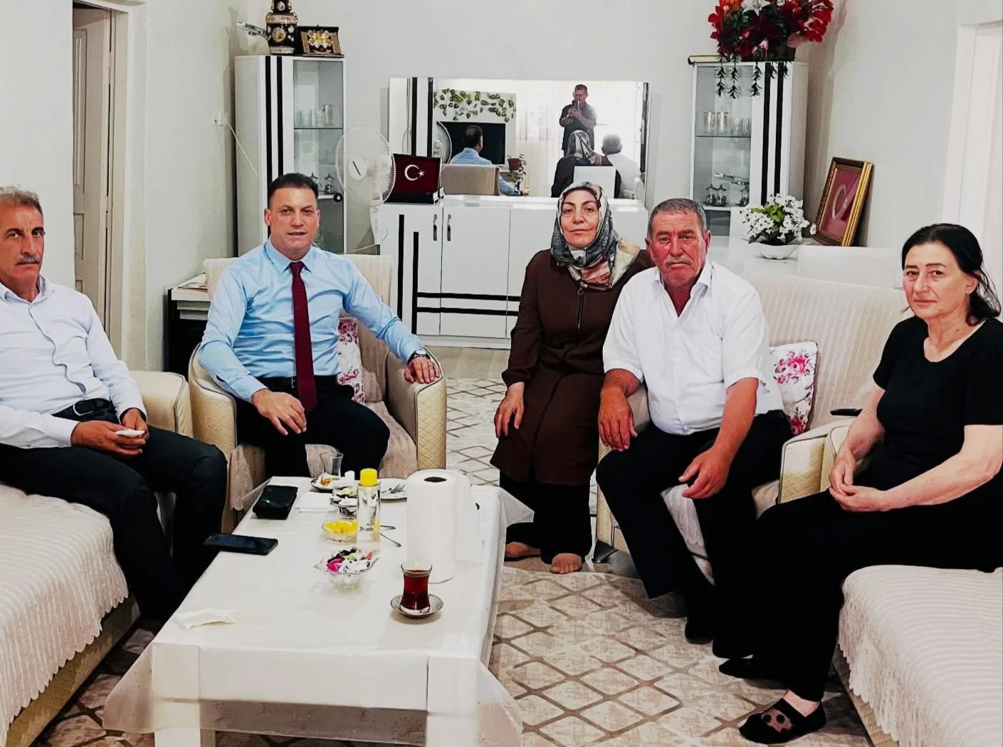 Şehit Ailesine Anlamlı Ziyaret: Fikret Bağca’dan 15 Temmuz’un İlk Şehidine Vefa