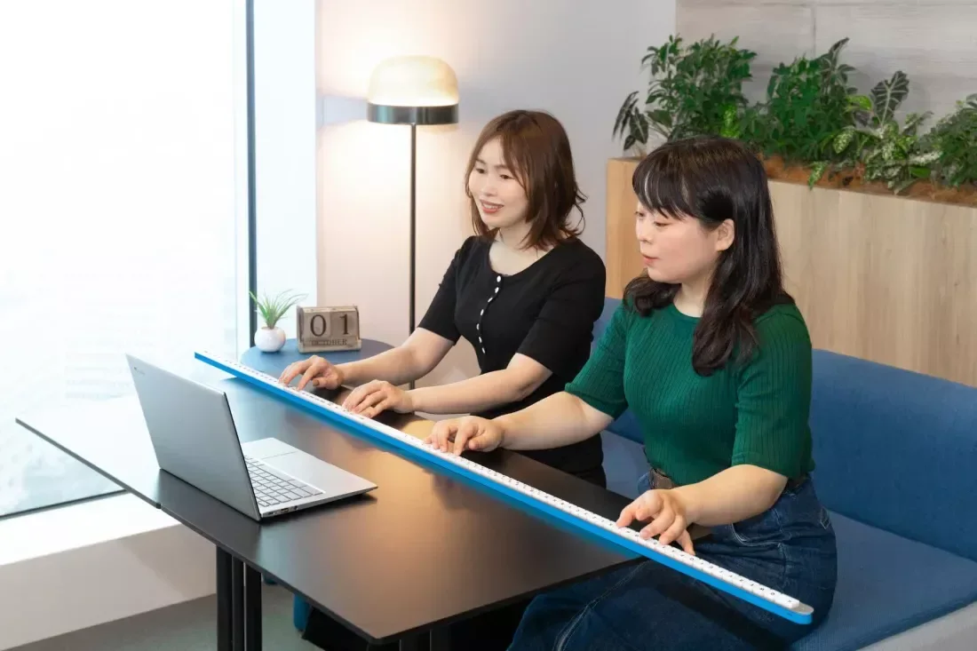 Google Japonya, çok işlevli, beş fit uzunluğunda Gboard klavyesini gösteriyor