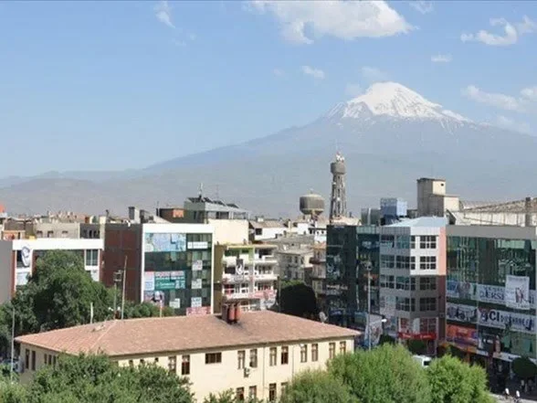 Iğdır'da yol kenarında 1 kilogram eroin bulundu