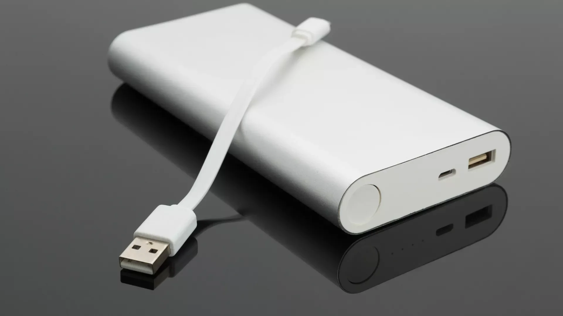 Uçaklarda Powerbank Kullanımına Kısıtlama: THY, Pegasus ve AJet'ten Ortak Karar