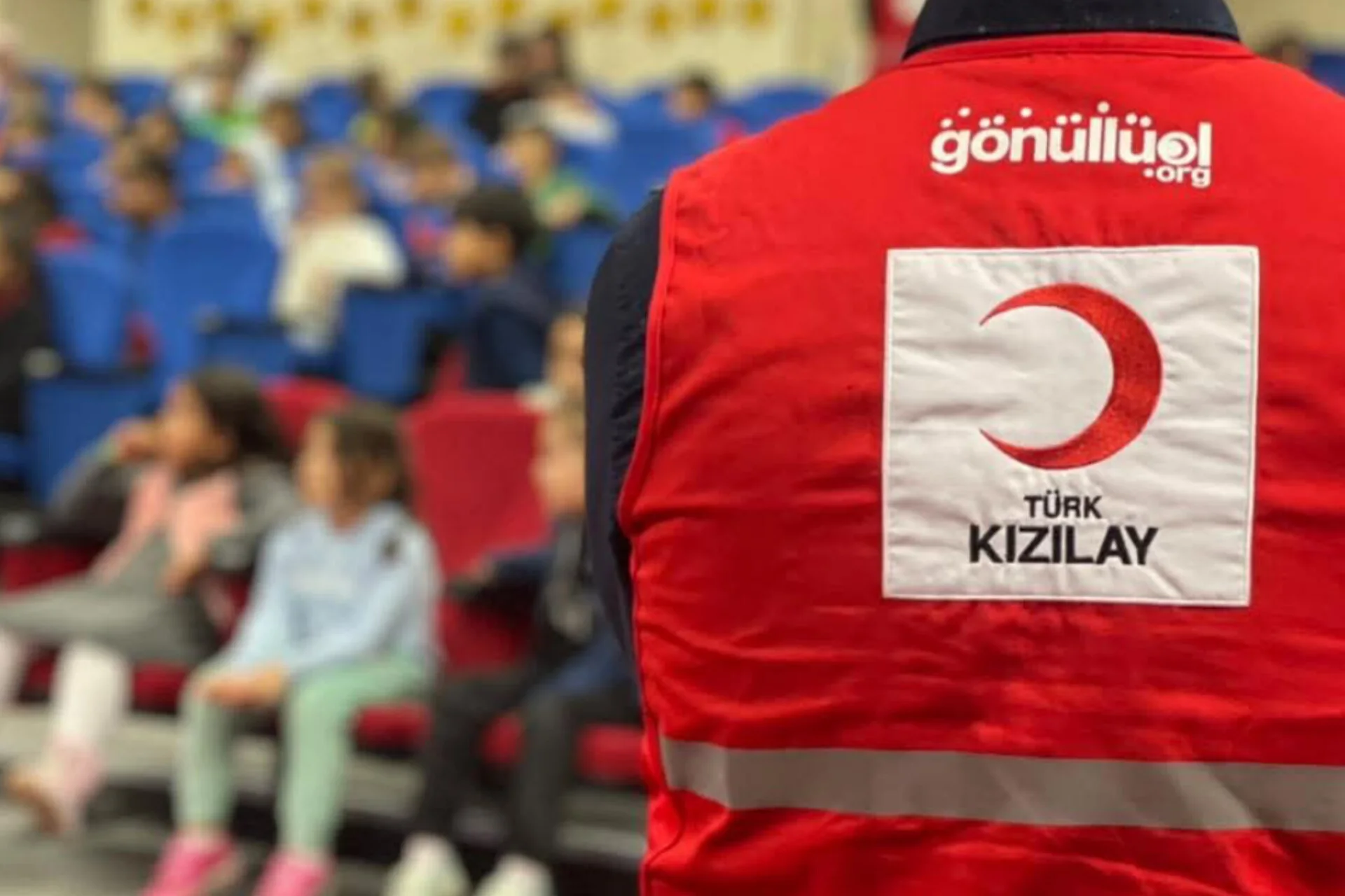 Gerçek ihtiyaç sahiplerine ulaşmanın en güvenilir yolu, şeffaflığı ve köklü yapısıyla bilinen Kızılaydır