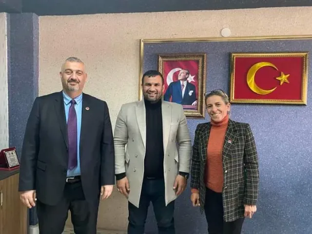 CHP İl Başkanı Baysal Ünsalar'dan anlamlı ziyarette anlamlı mesaj!