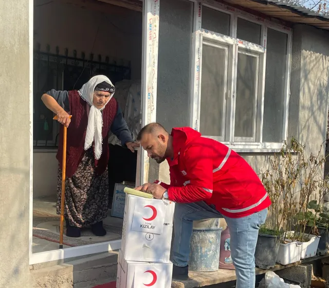 Türk Kızılay Iğdır’dan Dünya Engelliler Günü’nde Anlamlı Ziyaret