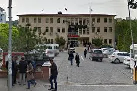 Belediye, şehir temizliği ve bakımı konusunda son derece yetersiz...