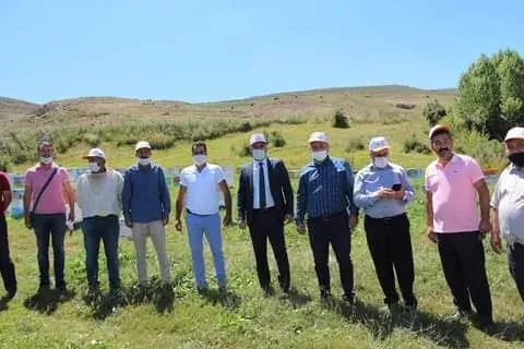 Tuzluca ilçemize bağlı Hamurkesen Köyünde "2020 Yılı Bal Hasadı Programı"na