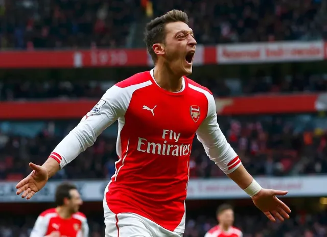 Mesut Özil Fenerbahçe ?