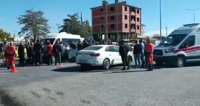 Iğdır'da iki araç çarpıştı iki yaralı