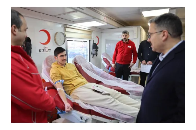 Türk Kızılay Iğdır Şube Başkanı Ali İhsan Atalay ve Vali Ercan Turan’dan Kan Bağışı Çağrısı