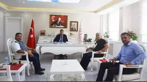 Başkan Artantaş'dan milli eğitim müdürümüze hayırlı olsun ziyareti