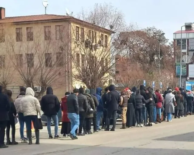Iğdır Kızılayı'na kan bağışı için halk kuyrukta!
