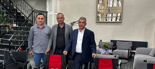 Alagöz'ün Akülü Sandalye Bağışı