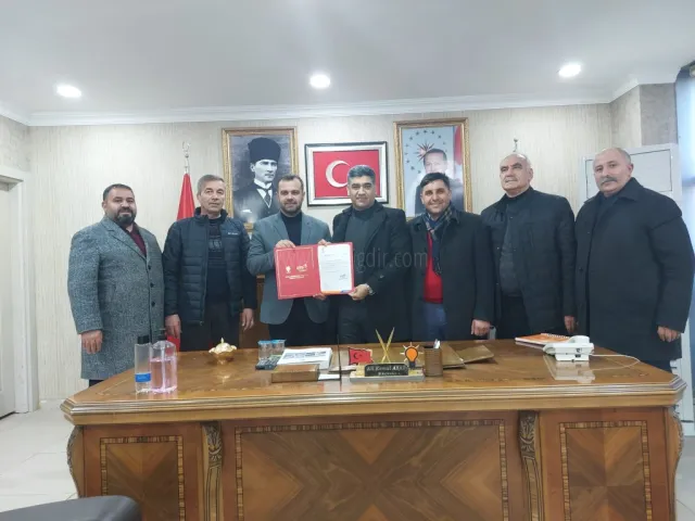 Başkan Serdar Öztürk Mazbatasını Aldı