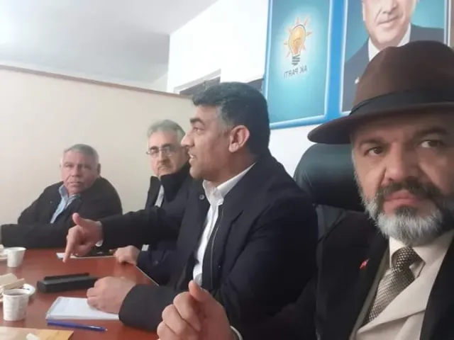 AK Parti il teşkilatı Tuzluca ilçe muhtarlar’ıyla bir araya geldi