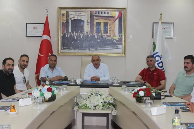 Başkan Kamil Arslan, Vali Yolu Caddesi Esnafı ve Hizmet Sektörü Temsilcileriyle Buluştu