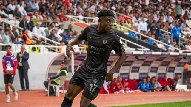 Hull City'nin Gözdesi: Hatayspor'un Parlak Yıldızı Dele-Bashiru