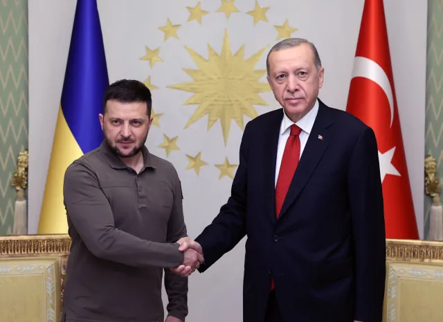 Cumhurbaşkanı Erdoğan ve Ukrayna Devlet Başkanı Zelenskiy İstanbul'da Görüştü