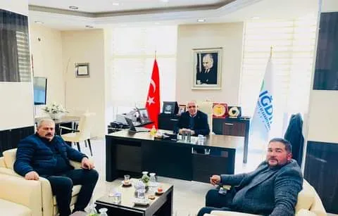 Ak Parti İl Teşkilatından ticaret ve sanayi odası başkanı Kamil Arslan'ı ziyaret etti