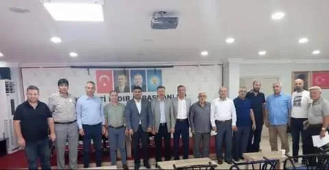 Ağacı içinden kurt yiyermiş