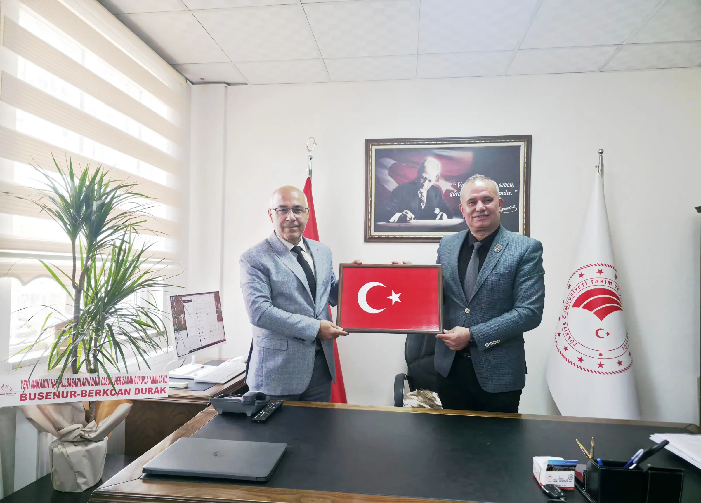 Türkiye Gaziler ve Şehit Aileleri Vakfı Doğu Anadolu Bölge Başkanı Hamza Karakuş’tan, Iğdır Doğa Koruma ve Millî Parklar Müdürü Aziz Durak’a Hayırlı Olsun Ziyareti kapak görseli