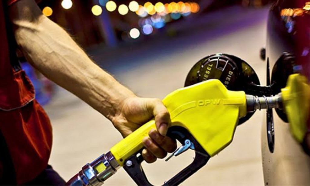 Akaryakıta zam geliyor