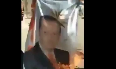 Suriyeliler Erdoğan'ın posterini yaktı