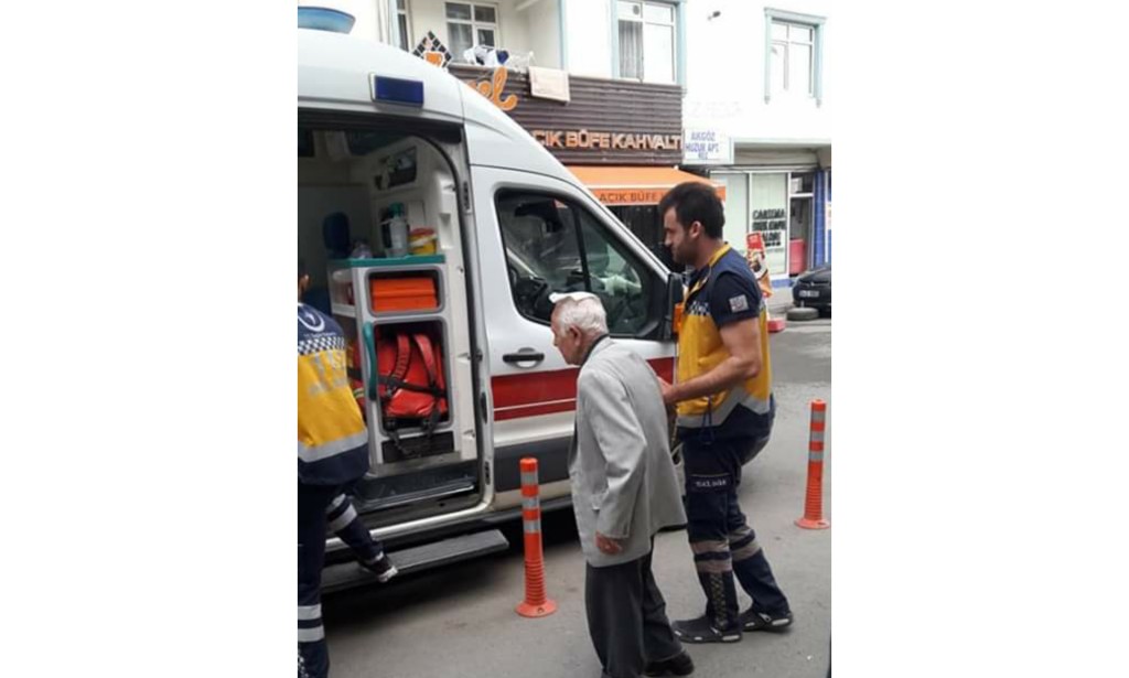Korkunç kaza Yaşlı Amca Kanlar içinde kurtarılmayı bekledi...