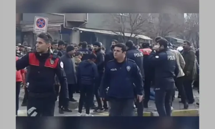 Iğdır'da iki grup bıçaklı sopalı kavganın görüntüleri ortaya koyan Tahir Kavri
