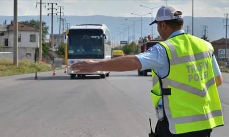 Iğdır Emniyet Müdürlüğü Trafik denetimlerinde 1 ayda 80.673 TL Trafik İdari Para Cezası uyguladı