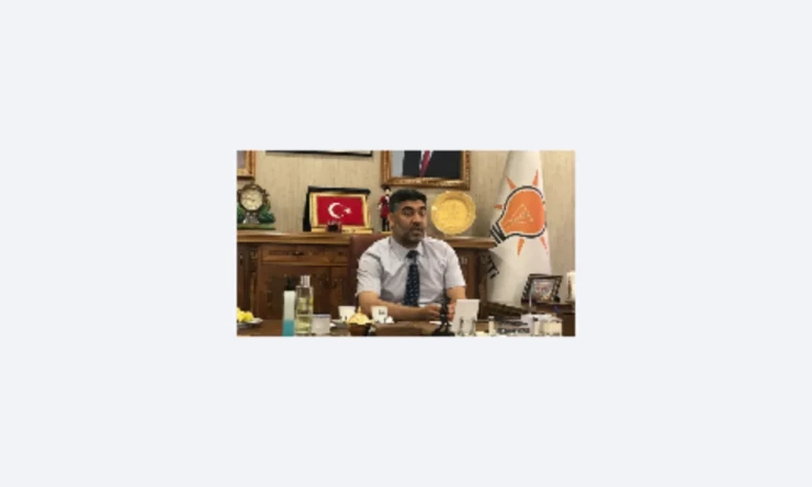 AK Parti Iğdır İl Başkanı Ali Kemal Ayaz, il binasında basın mensuplarıyla bir araya geldi.