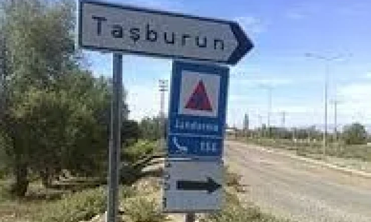 Taşburun köyü yolu üstünde feci kaza