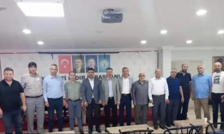 Ağacı içinden kurt yiyermiş