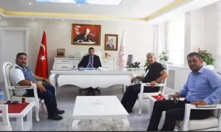Başkan Artantaş'dan milli eğitim müdürümüze hayırlı olsun ziyareti