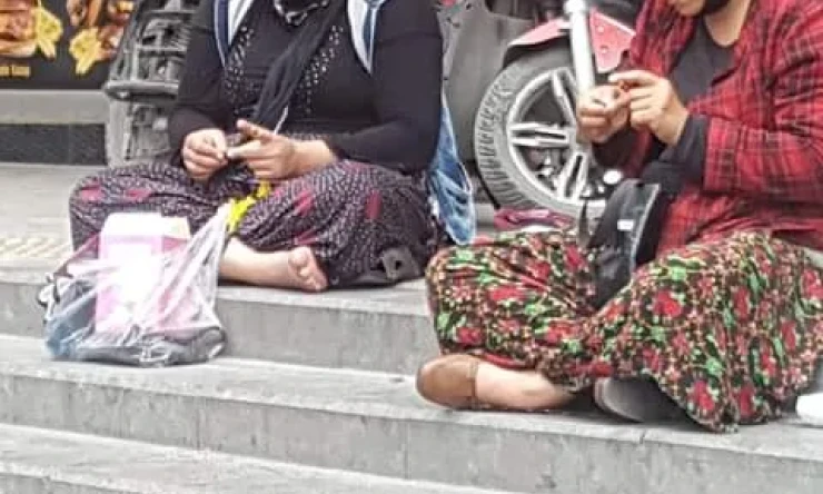 Kaldırımlar onların meskeni..