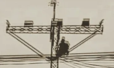 Iğdır'ın valisinin gelmeyeceğini öğrenince indi