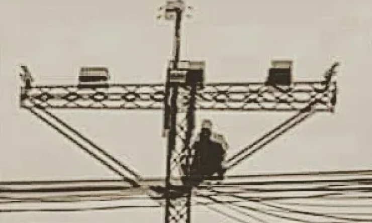 Iğdır'ın valisinin gelmeyeceğini öğrenince indi