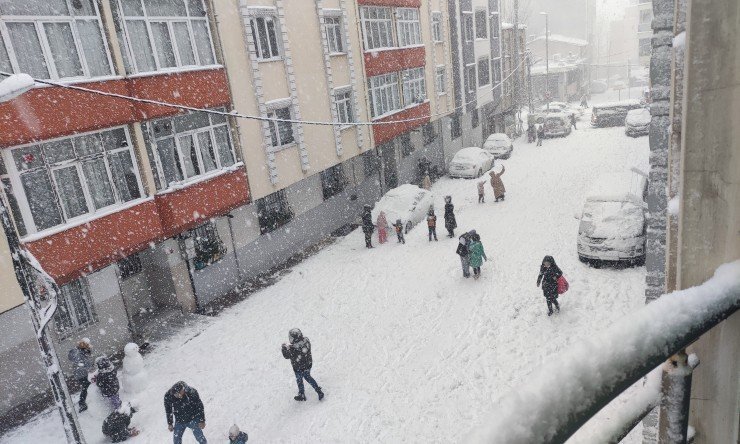 İstanbul'da yoğun kar yağışı