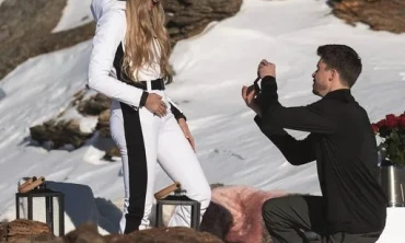 Dünyaca Ünlü Modele Romantik Evlilik Teklifi