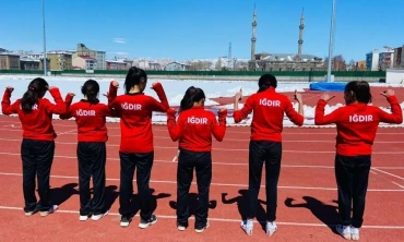 Iğdır'da Başarıya Koşan Ayaklar