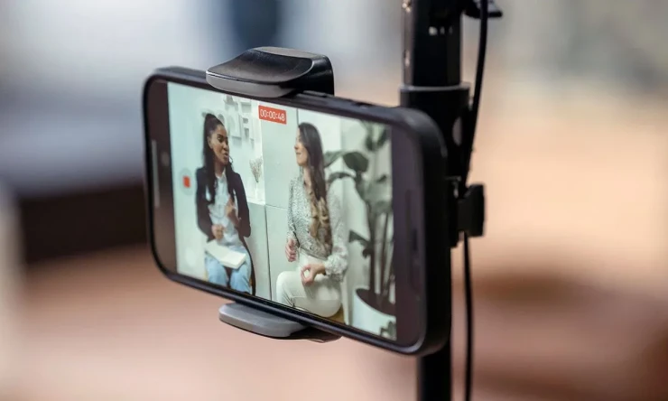 Akıllı Telefonunuzda Vlog Yapmaya Başlamak İçin İhtiyacınız Olan 8 Şey