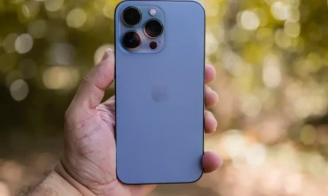 Araştırmacılar, gücü kapatılan iPhone'lara kötü amaçlı yazılım yüklenebileceğini iddia ediyor